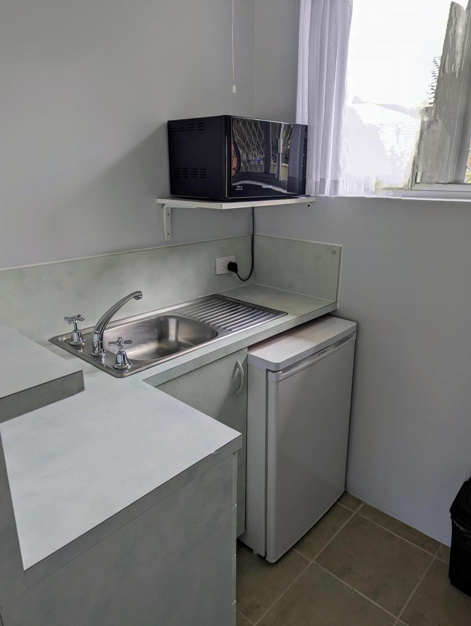 Haven Waters Motel & Apartments Норт-Хейвен Экстерьер фото
